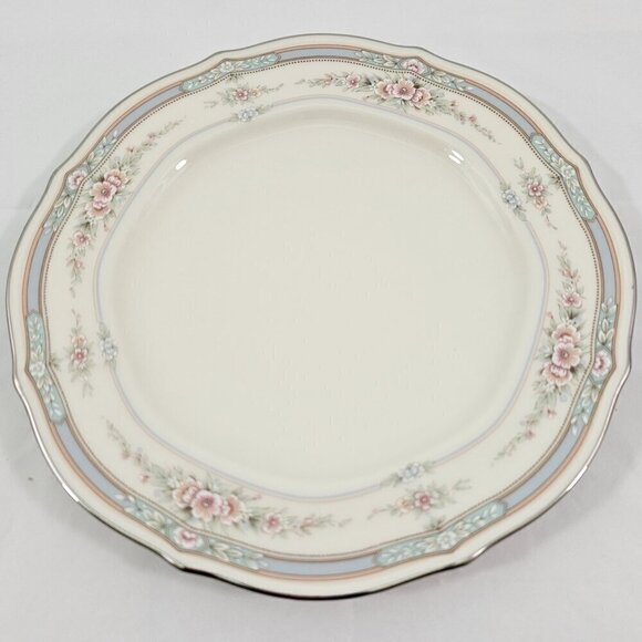 Noritake Rothschild Ivory China Platinum Band Bread & Butter Plates – Set of 4 - Picture 14 of 16